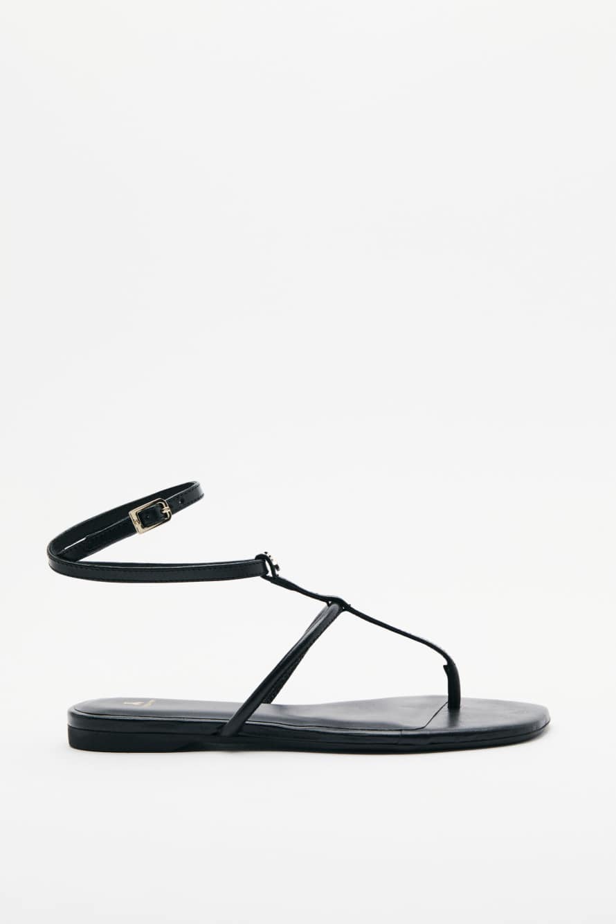 Square Essential Fly thong sandals in nappa leather, Black, Patrizia Pepe