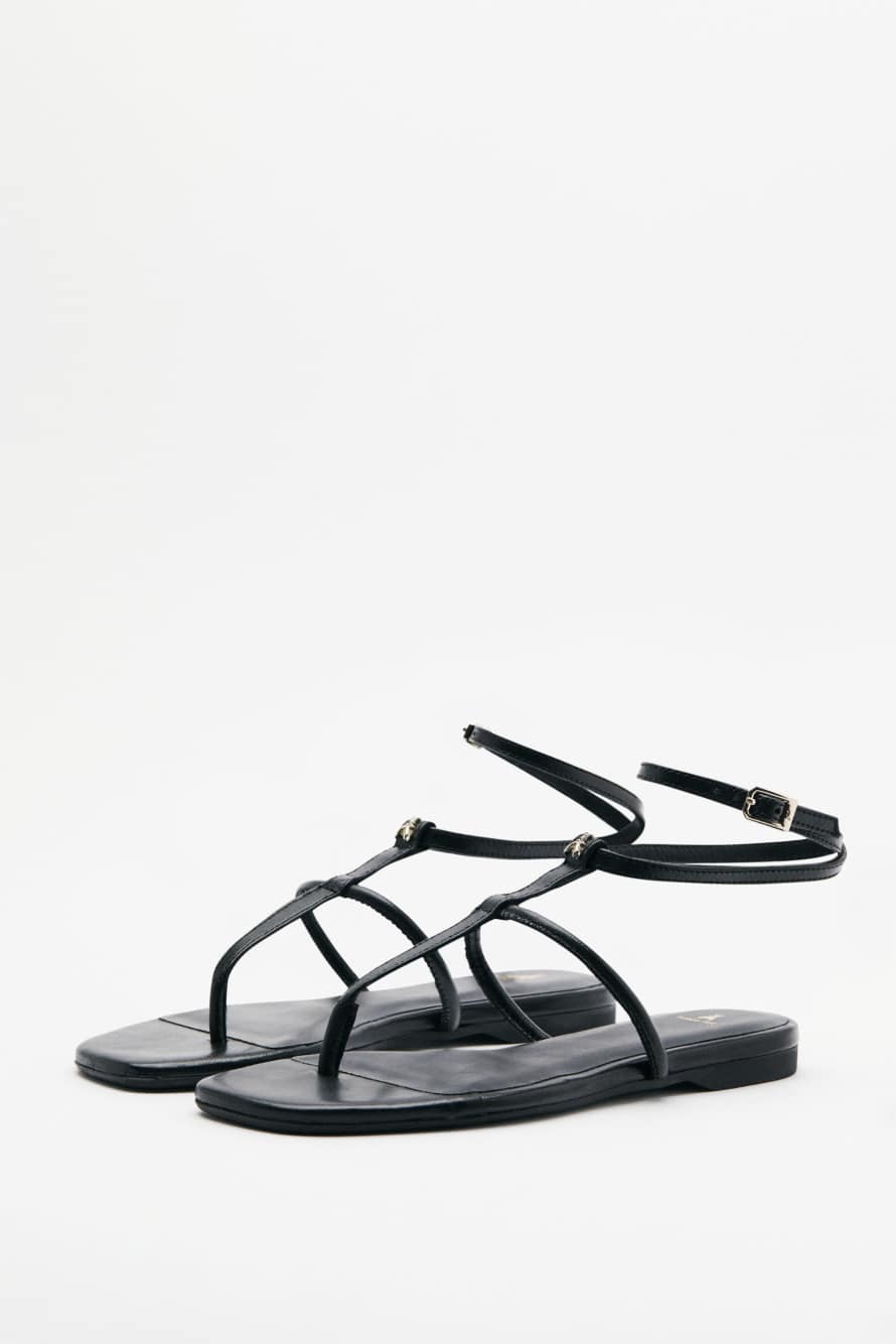 Square Essential Fly thong sandals in nappa leather, Black, Patrizia Pepe