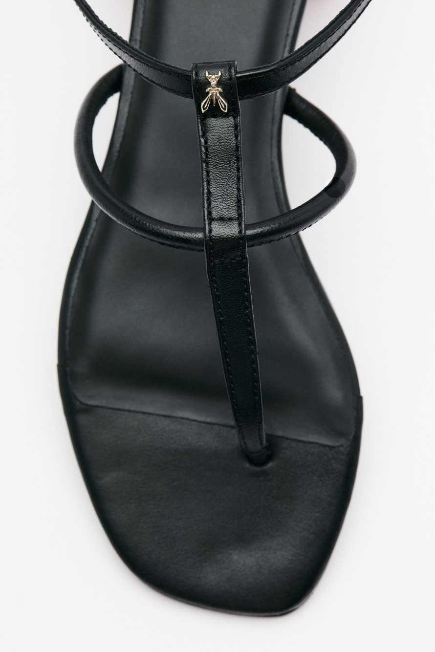 Square Essential Fly thong sandals in nappa leather, Black, Patrizia Pepe