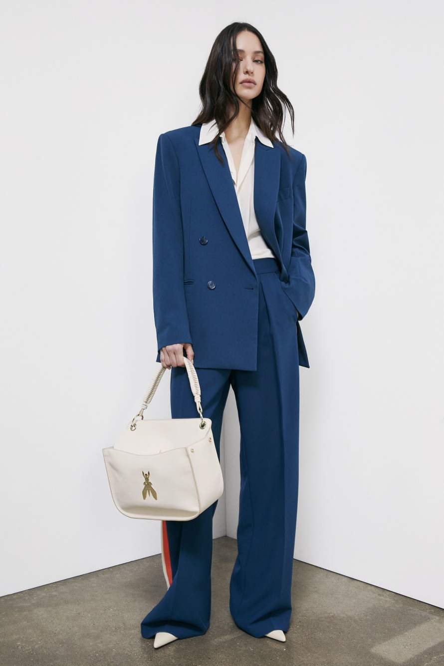 Soft Essential Fly medium leather shoulder bag, White, Patrizia Pepe