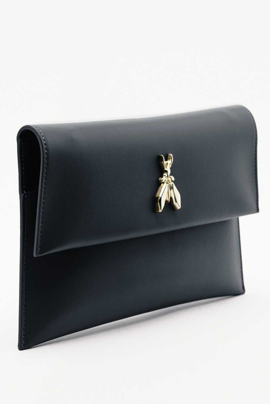 Fly leather clutch bag with chain, Black/Light Gold, Patrizia Pepe