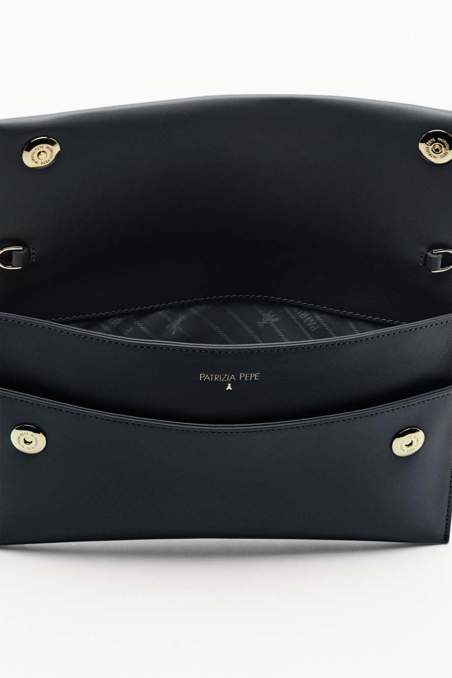 Fly leather clutch bag with chain, Black/Light Gold, Patrizia Pepe