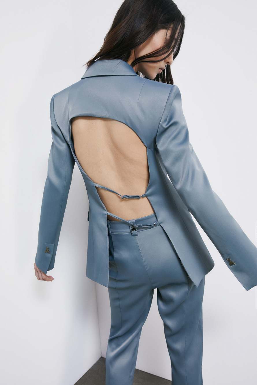 Blazer de sat&eacute;n con cut-out, Gris