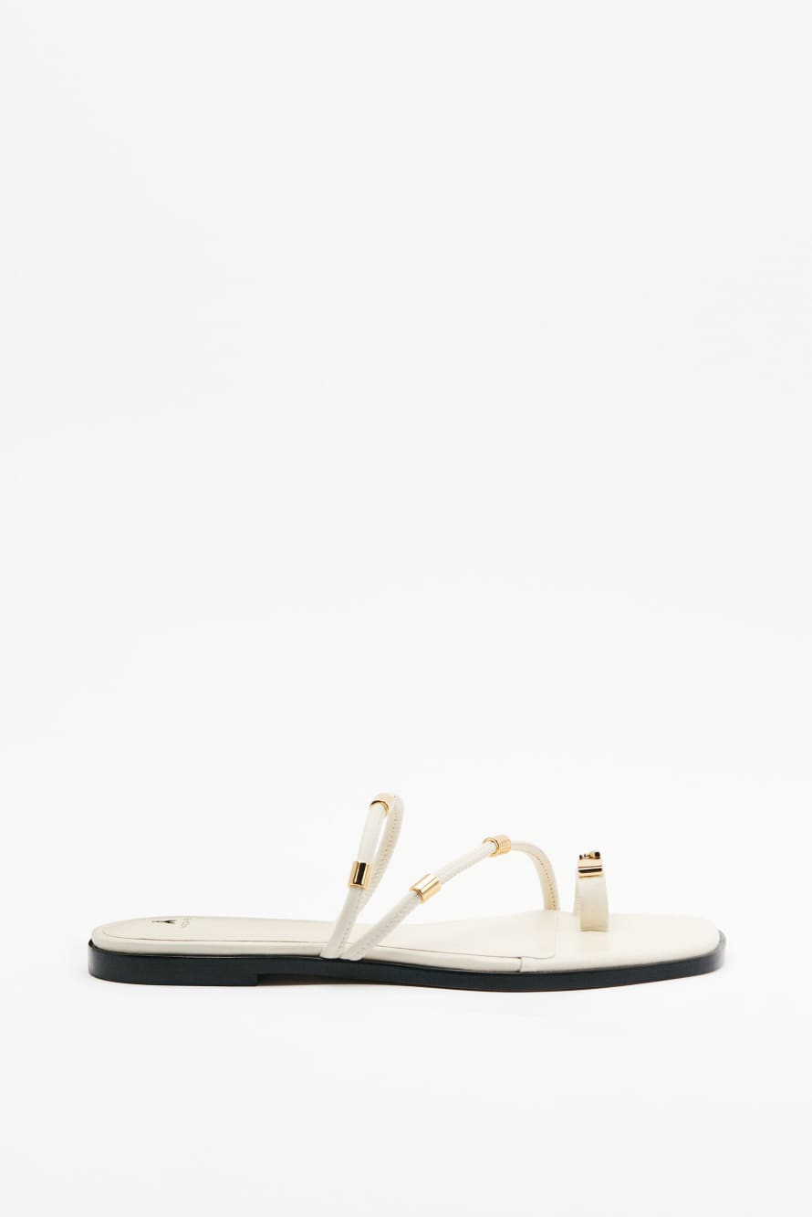 Flat Essential Fly Sandals, White, Patrizia Pepe