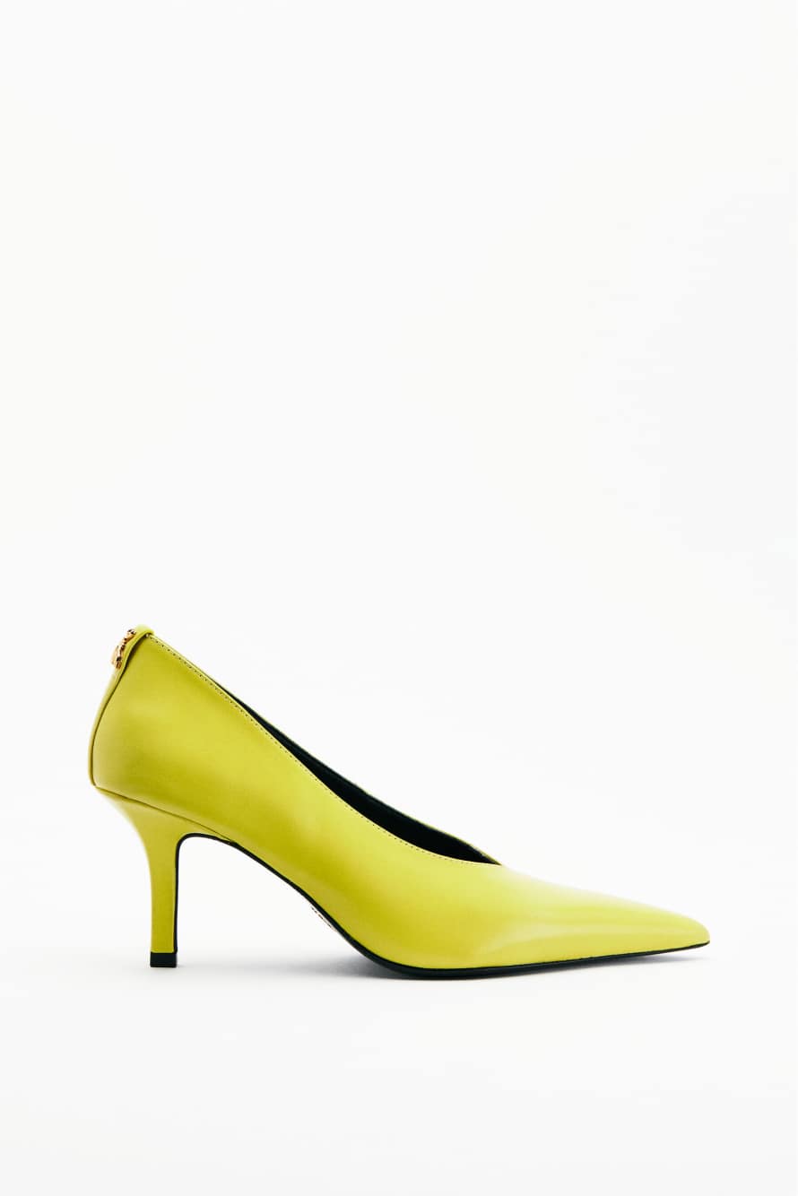 Escarpins New Minimal Shape en cuir brillant, Jaune, Patrizia Pepe