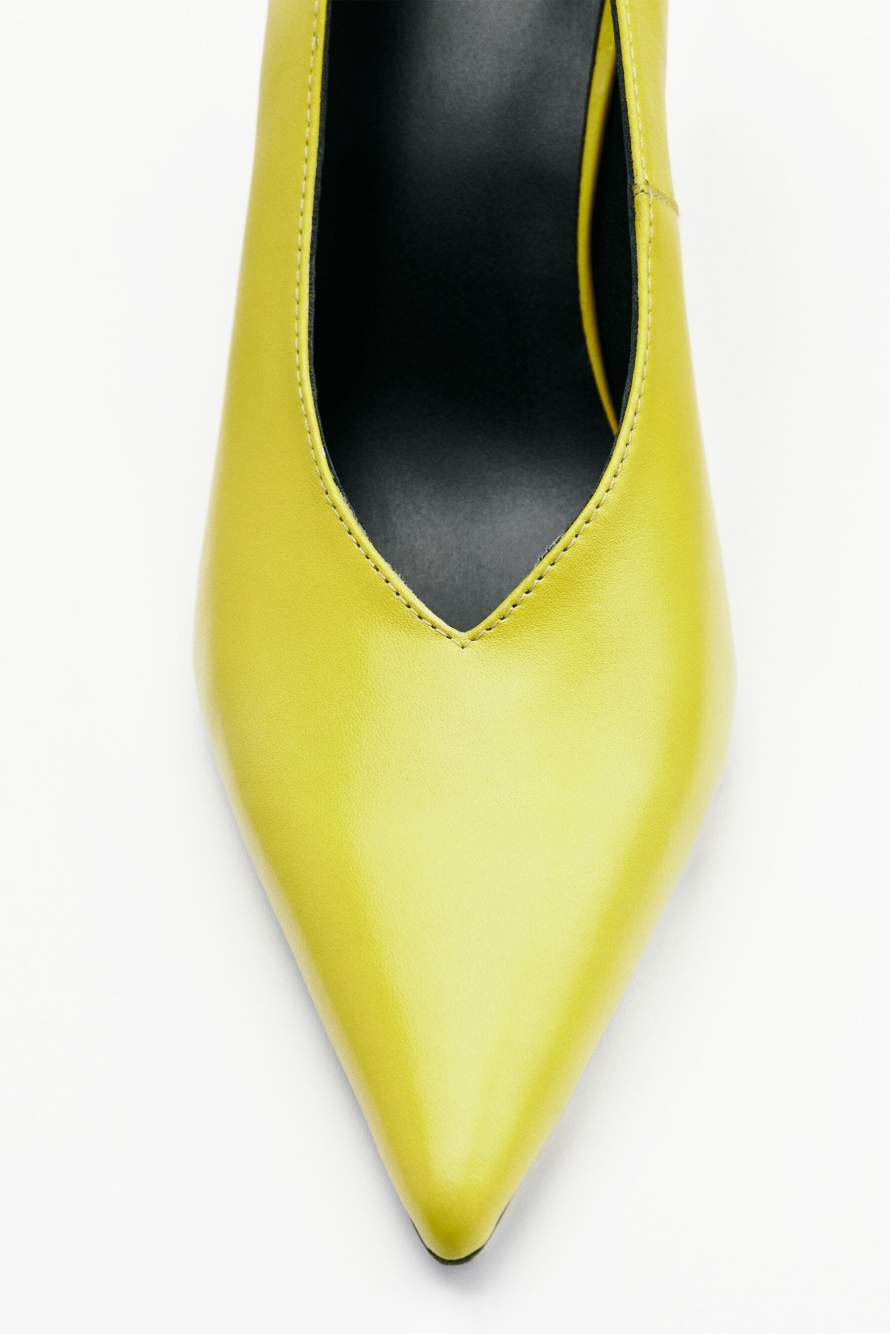 Escarpins New Minimal Shape en cuir brillant, Jaune, Patrizia Pepe