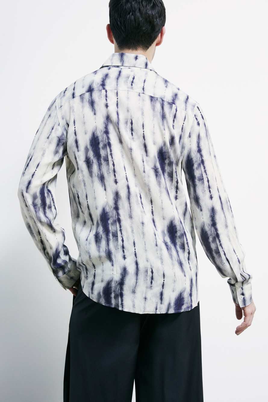 Camisa holgada con estampado gr&aacute;fico de viscosa, Fantas&iacute;a abstracta