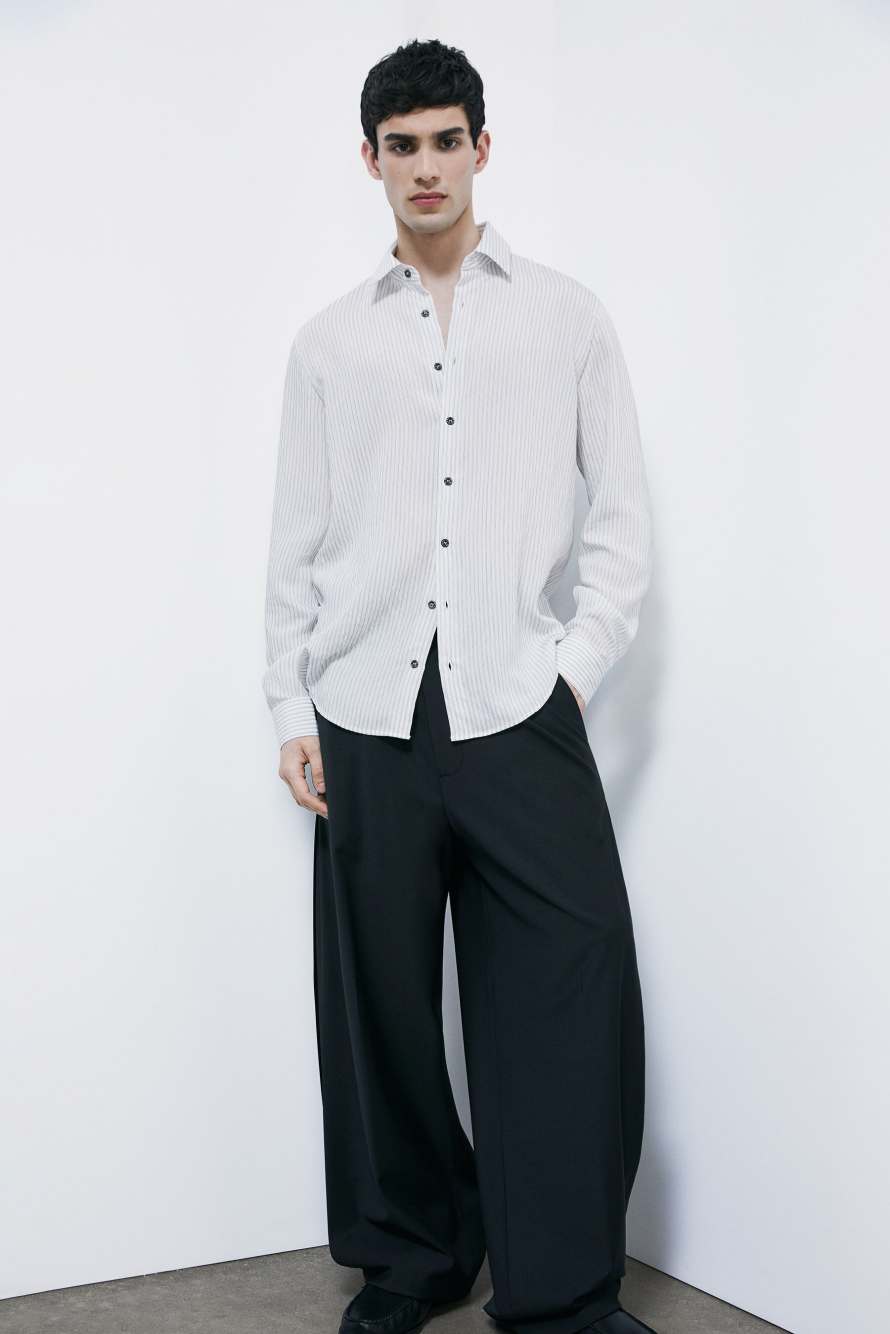 Camisa fluida de rayas diplom&aacute;ticas en viscosa texturizada, Rayas