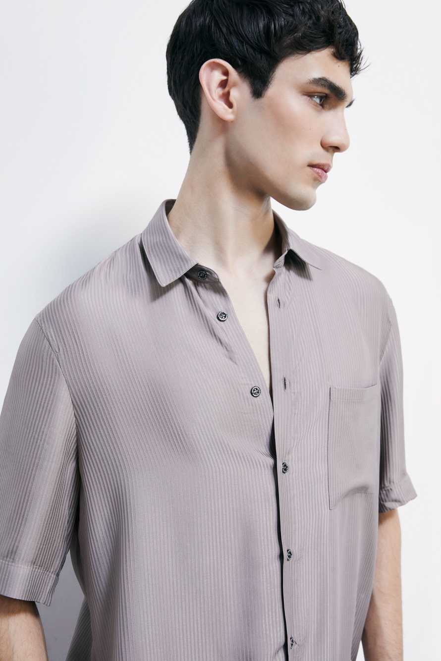 Camisa fluida de manga corta en viscosa jacquard, Gris