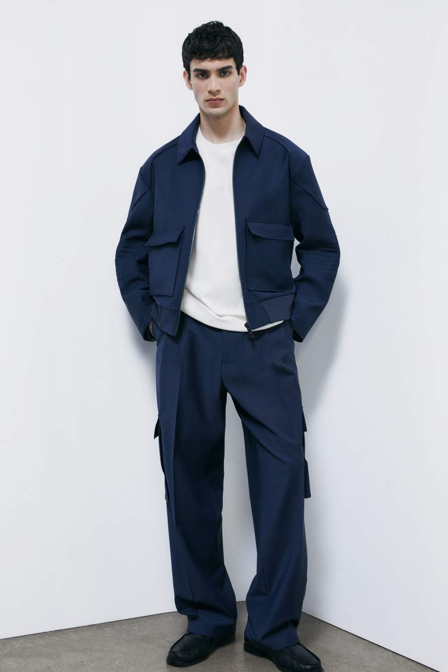 Pantal&oacute;n cargo oversize en mezcla ligera de lana el&aacute;stica, Azul