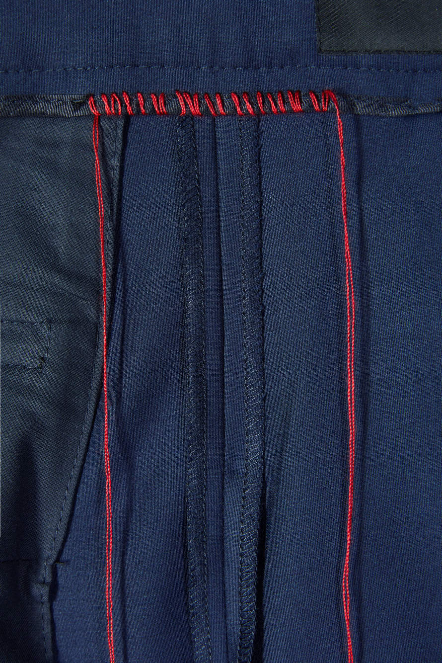 Pantal&oacute;n cargo oversize en mezcla ligera de lana el&aacute;stica, Azul