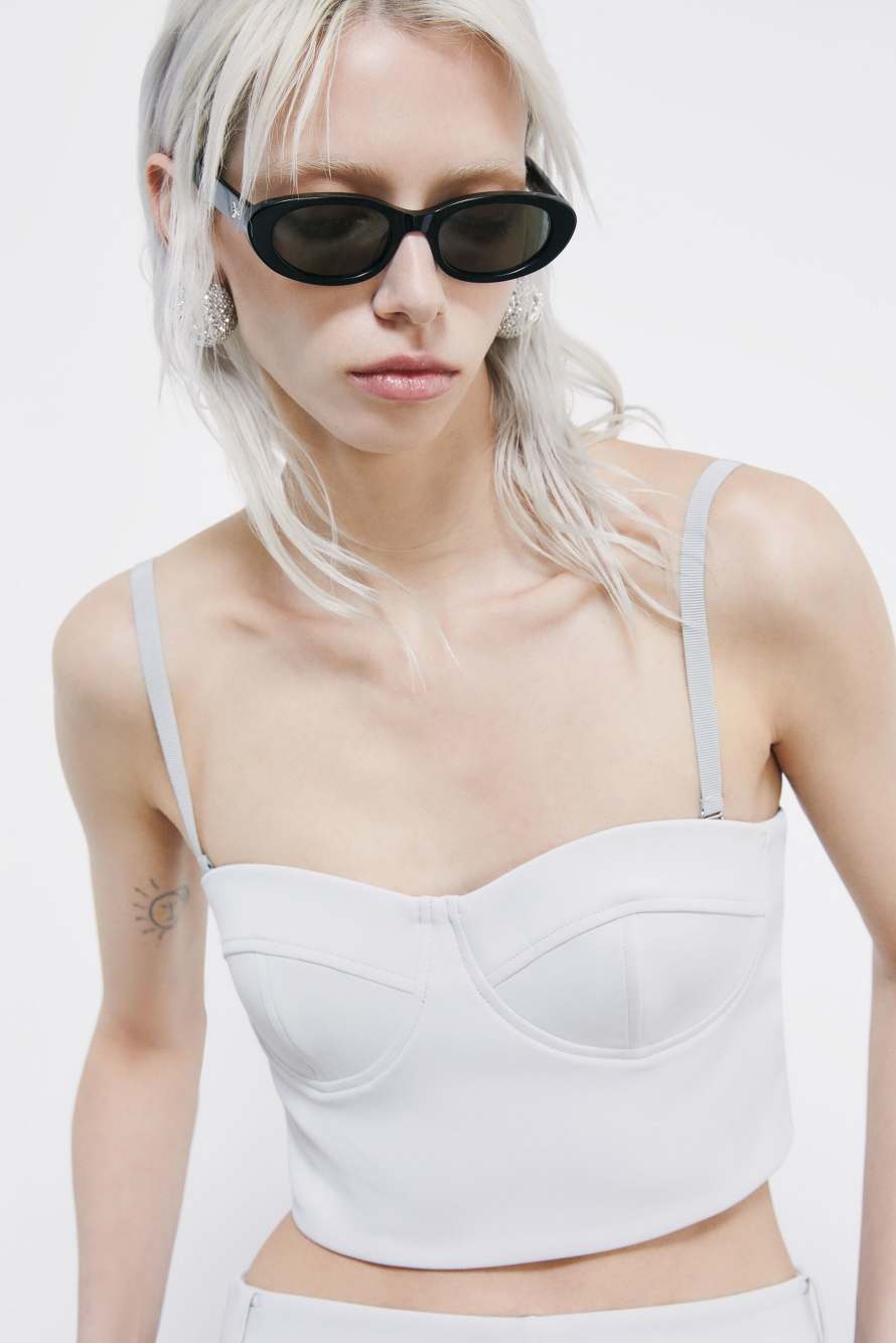 Bustier estructurado de crep&eacute;, Gris