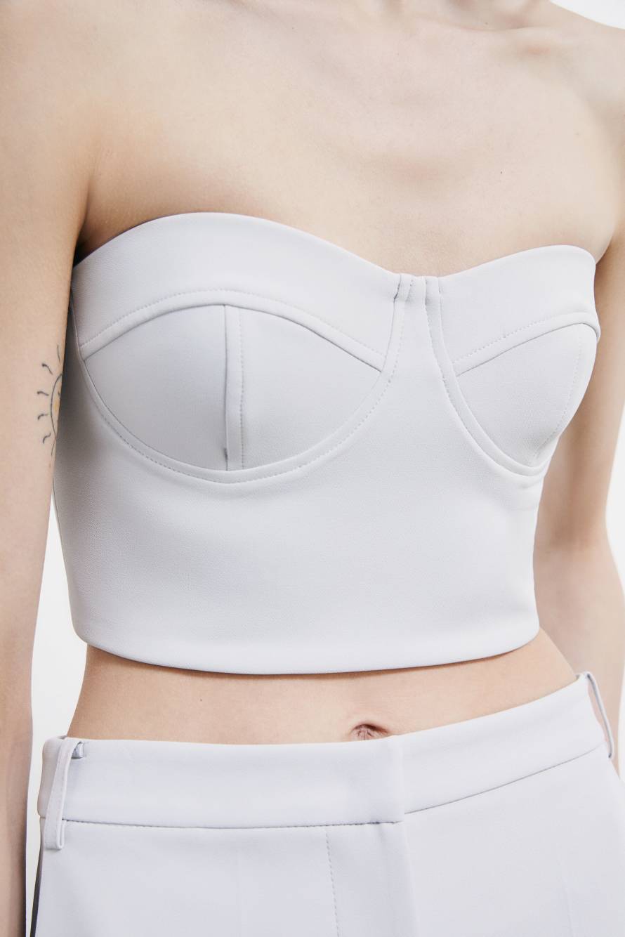 Bustier estructurado de crep&eacute;, Gris
