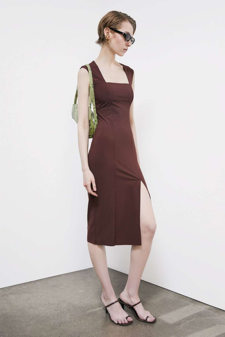 Vestido midi con escote cuadrado, Marr&oacute;n