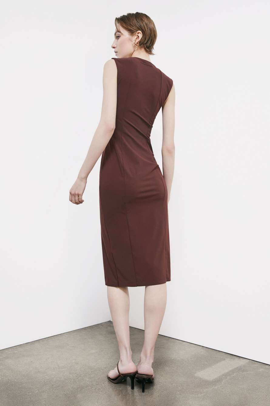 Vestido midi con escote cuadrado, Marr&oacute;n