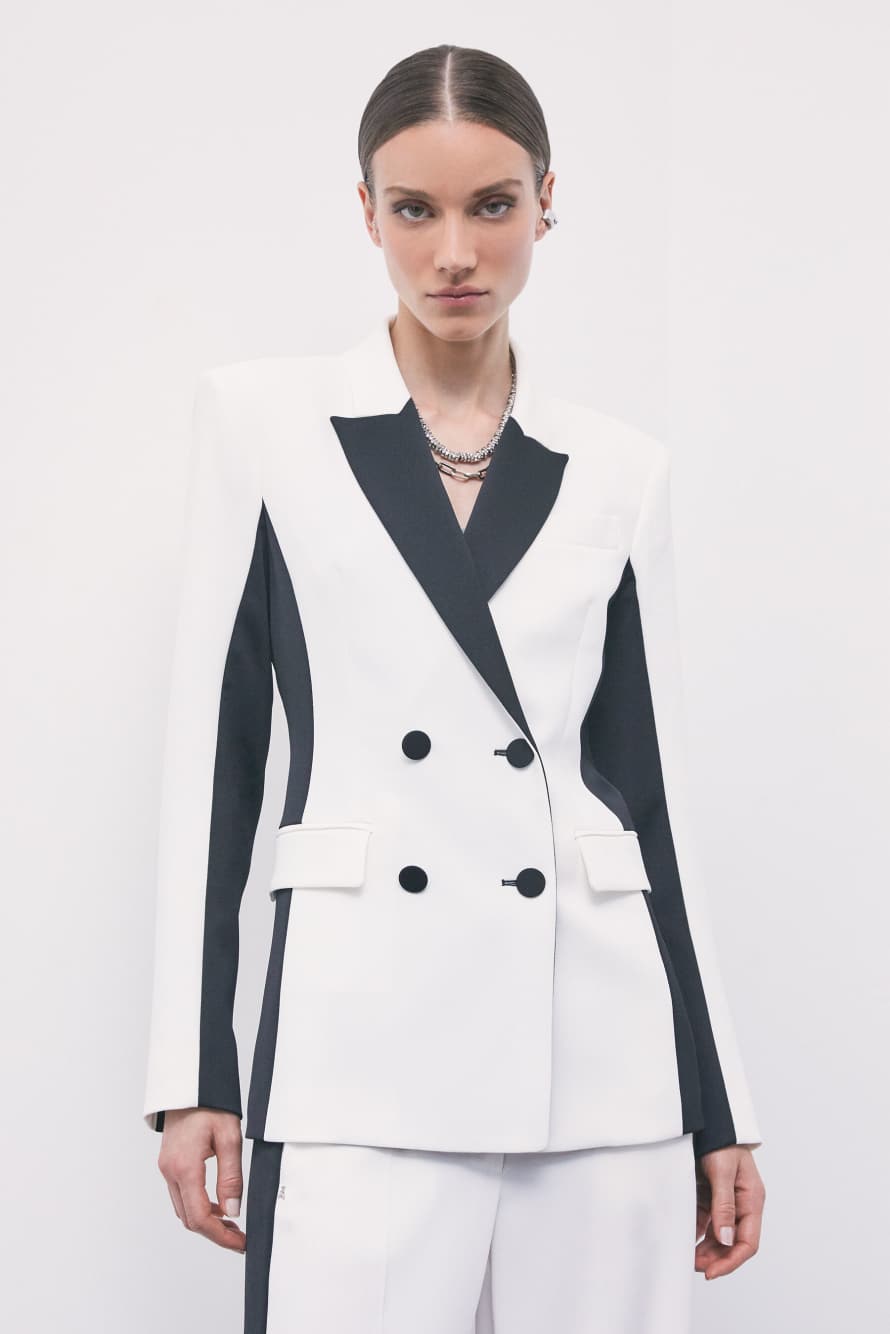 Blazer crois&eacute; en cr&ecirc;pe de satin, Blanc7Noir, Patrizia Pepe