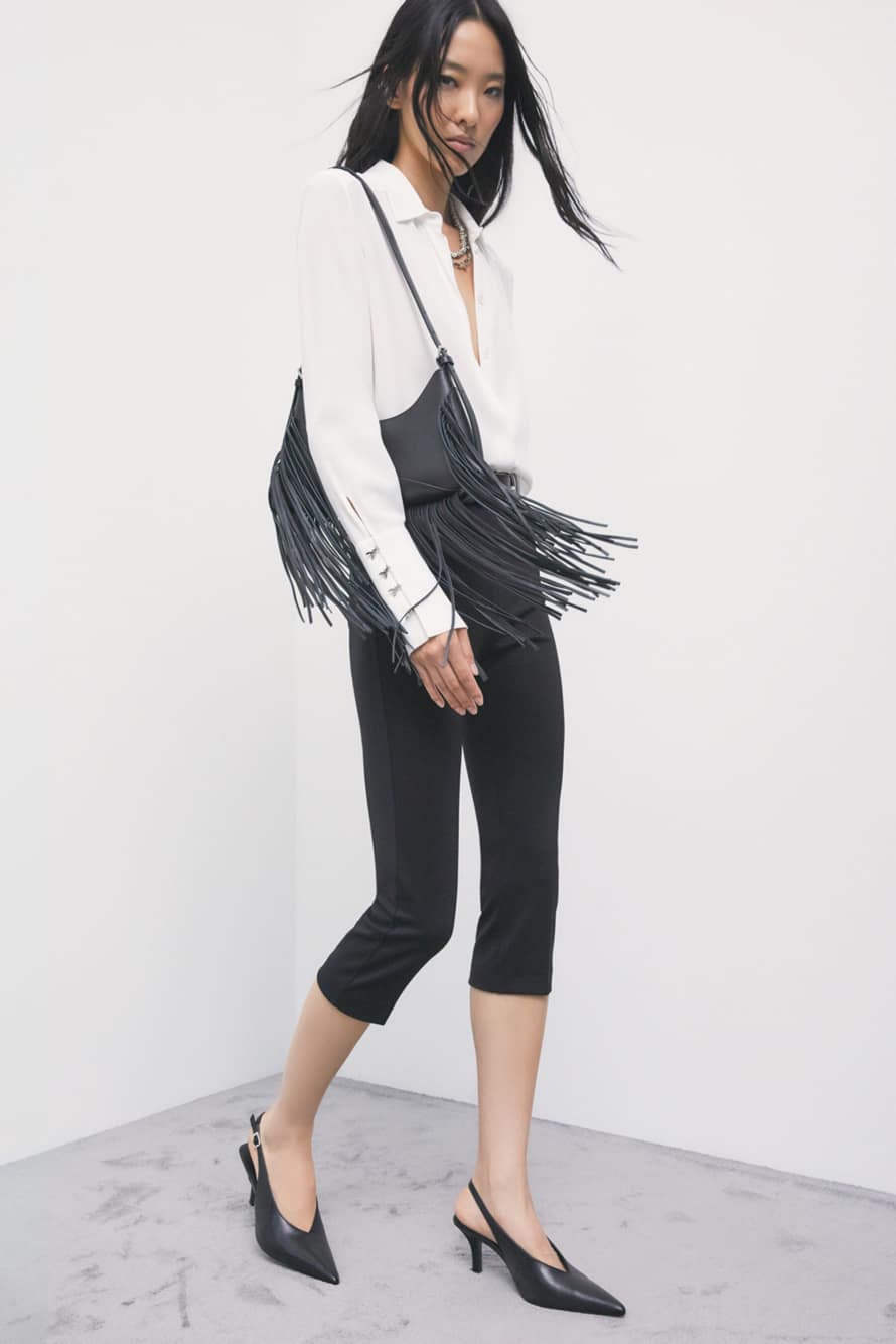 Leather shoulder bag with fringes, Black, Patrizia Pepe