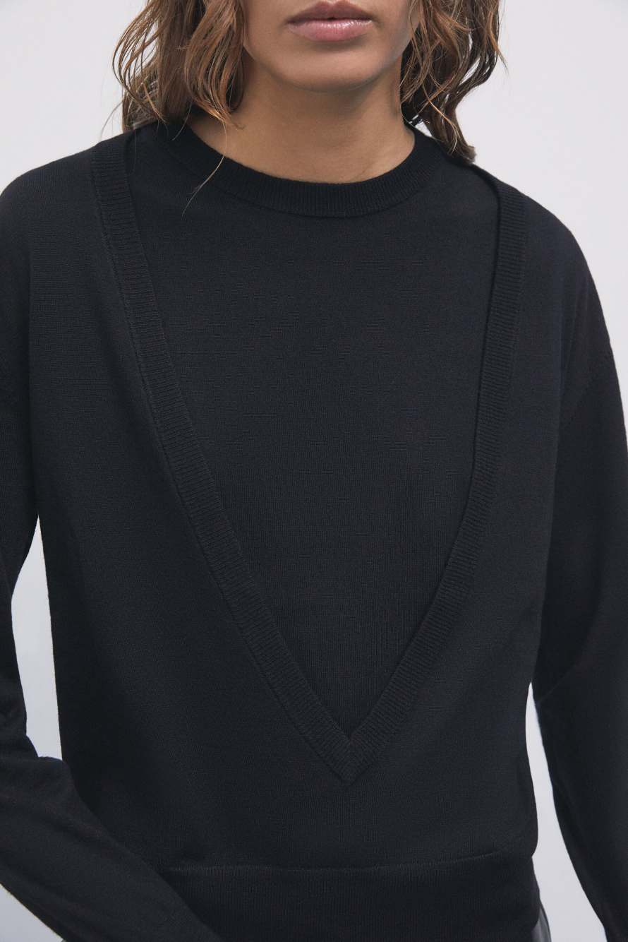 Wool jumper with deep layered V-neck, Black, Patrizia Pepe