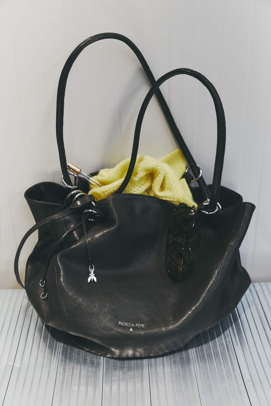 Black Horse leather bucket bag, Black, Patrizia Pepe