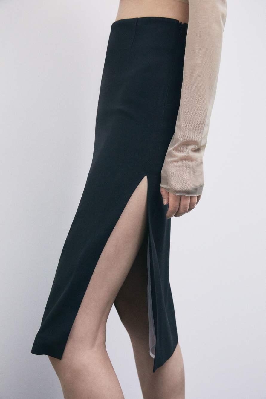 &ldquo;My SKIN Tailoring&rdquo; midi skirt in cr&ecirc;pe with slits, Black, Patrizia Pepe