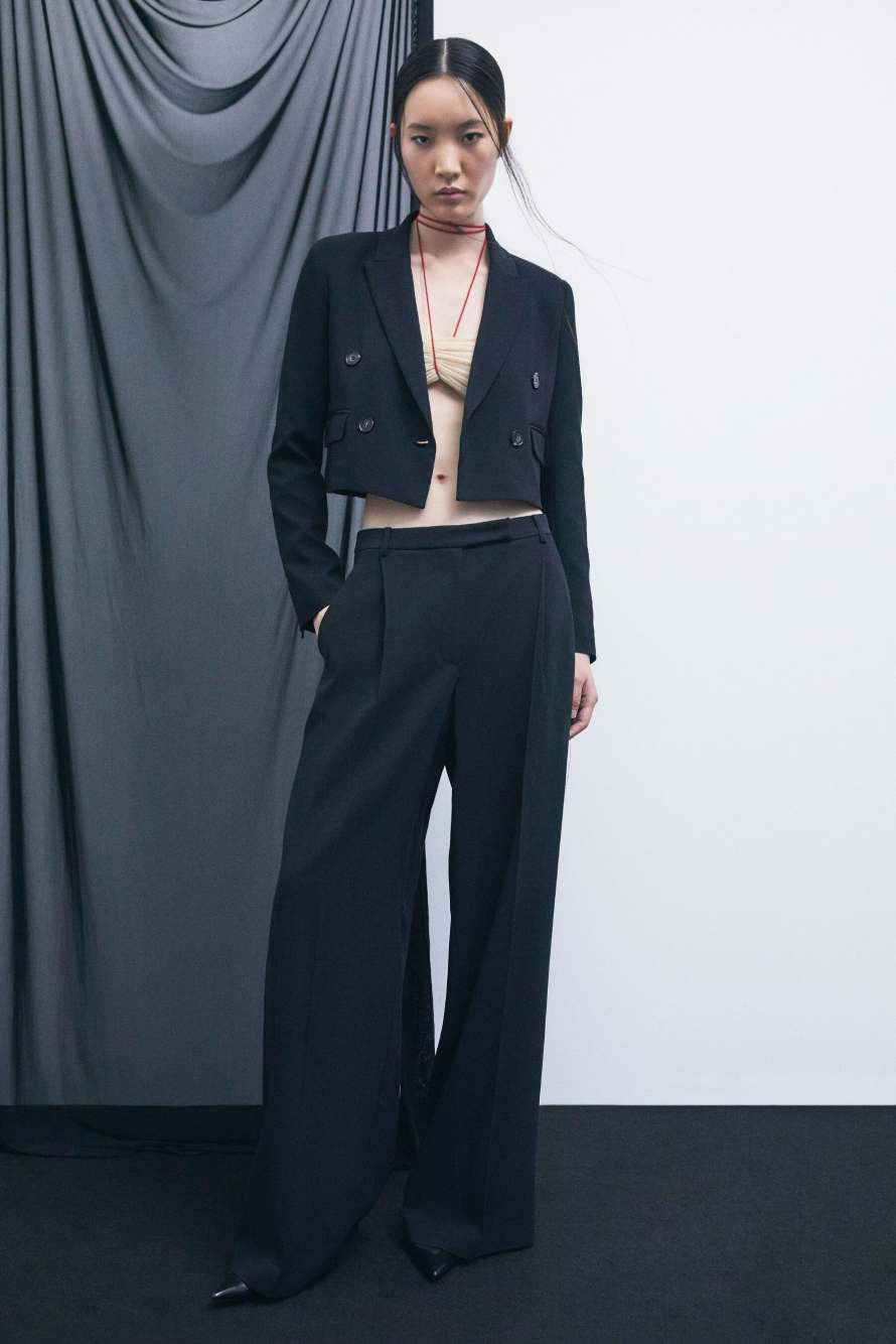 &ldquo;My SKIN Tailoring&rdquo; pleated wide-leg trousers in stretch cr&ecirc;pe, Black, Patrizia Pepe