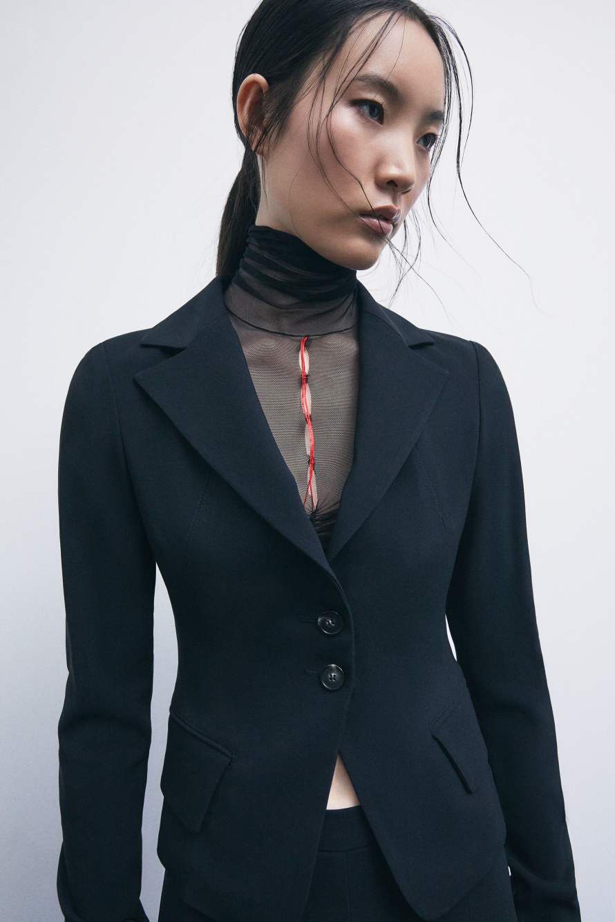 &ldquo;My SKIN Tailoring&rdquo; Icon 501 blazer in stretch cr&ecirc;pe, Black, Patrizia Pepe