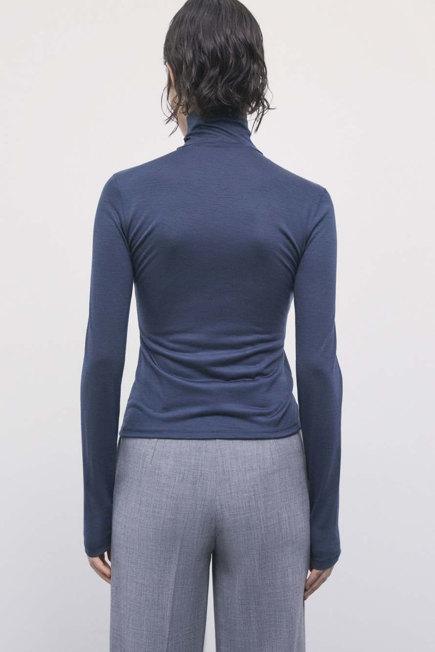 Rollkragenpullover aus ultraleichter Schurwolle, Blau, Patrizia Pepe