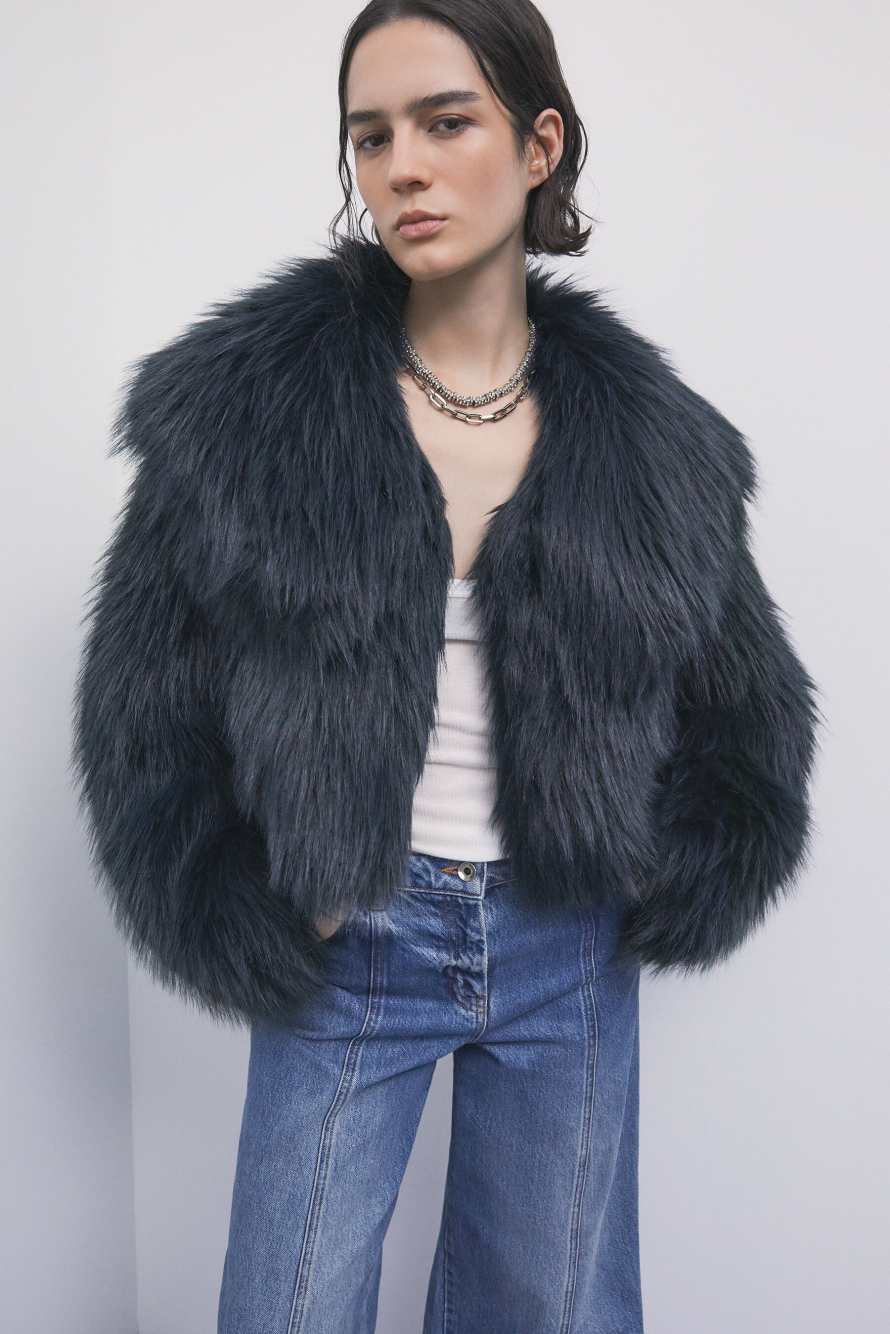 Kurze Oversize-Jacke aus flauschigem Material, Blau, Patrizia Pepe