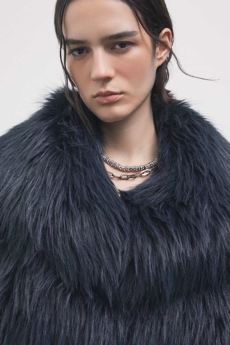 Kurze Oversize-Jacke aus flauschigem Material, Blau, Patrizia Pepe