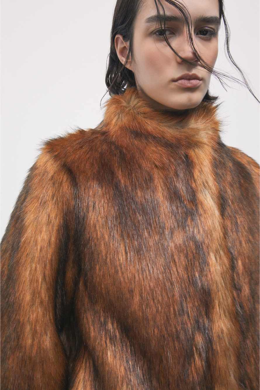 Short fluffy jacket, Brown, Patrizia Pepe