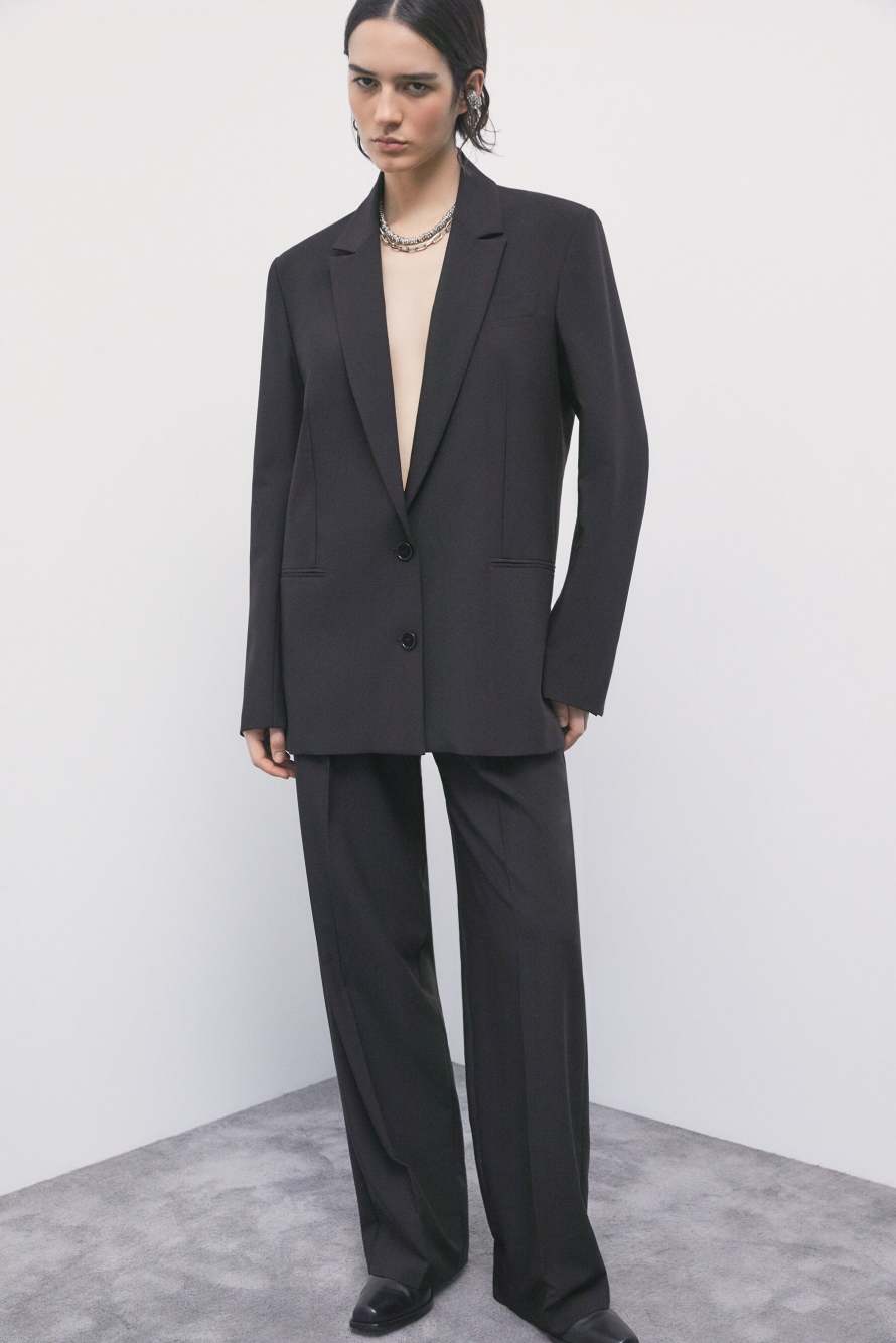 Pantal&oacute;n fluido de gabardina, Negro