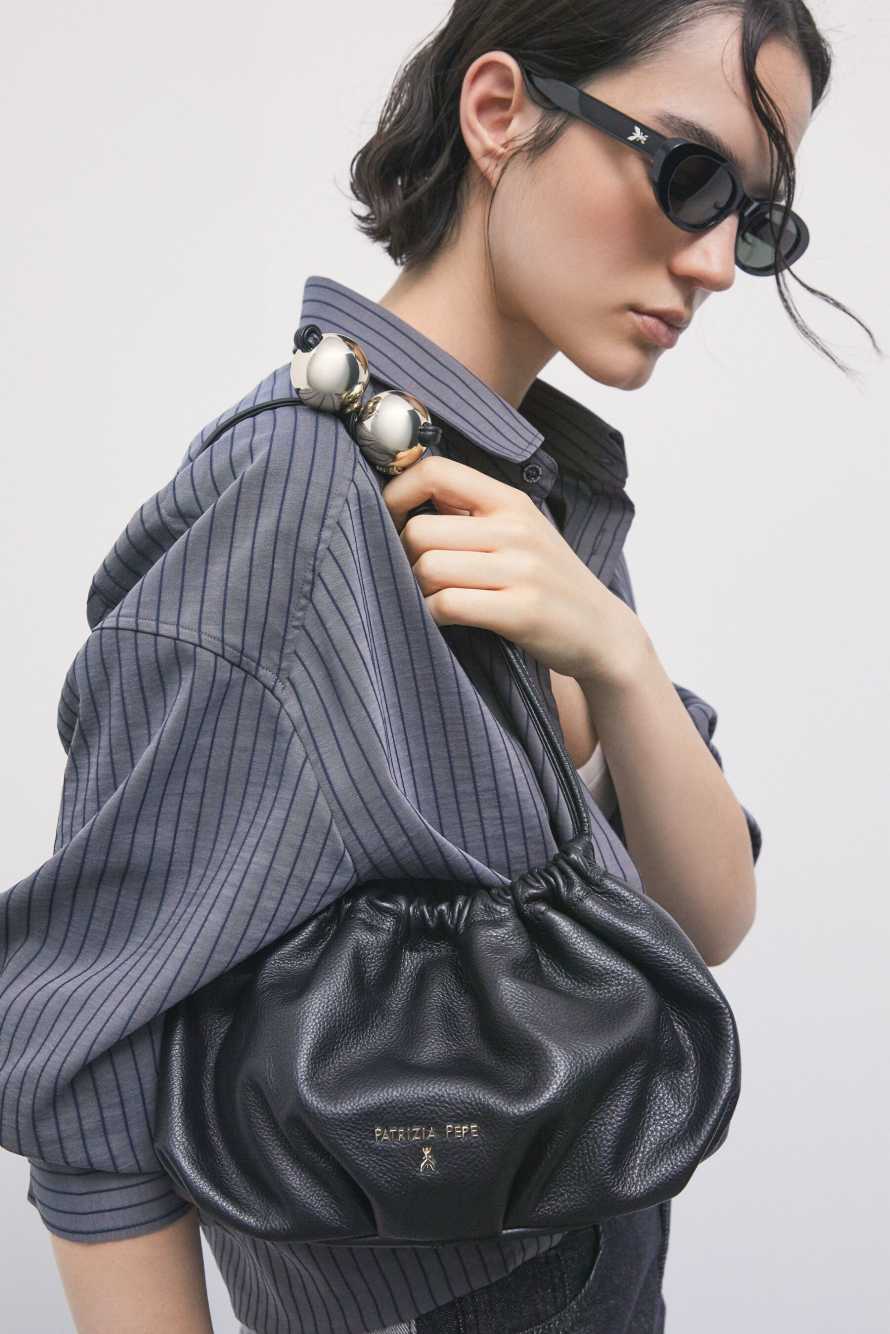 Leather Clutch "Bubble" Small, Black, Patrizia Pepe